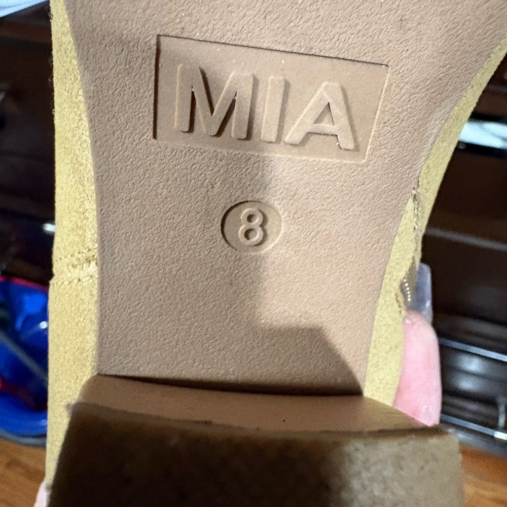 MIA Cream Heeled Boots - Picture 3 of 4